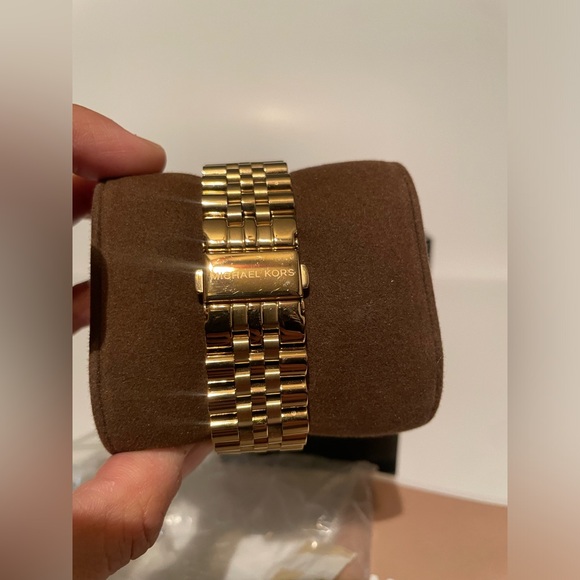 Michael Kors Gold Tone Runway Chronograph Watch - Picture 3 of 4